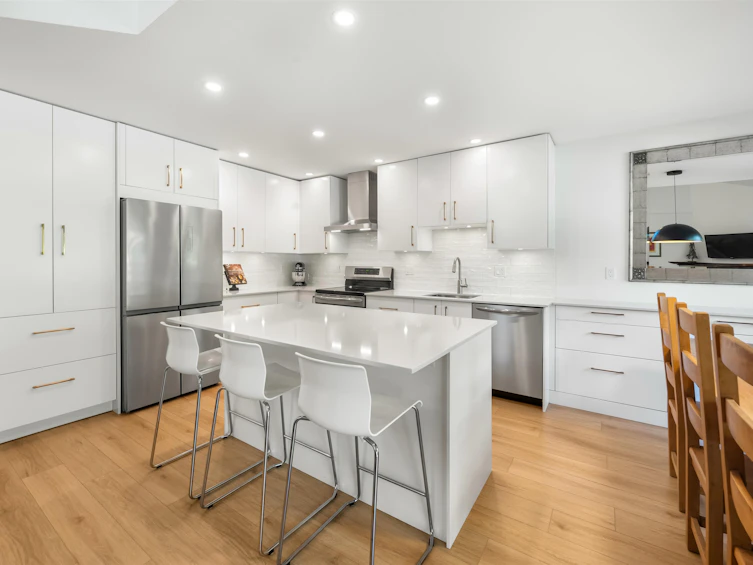 7-650 Roche Point Drive, North Vancouver, BC, V7H 2Z5 - 4