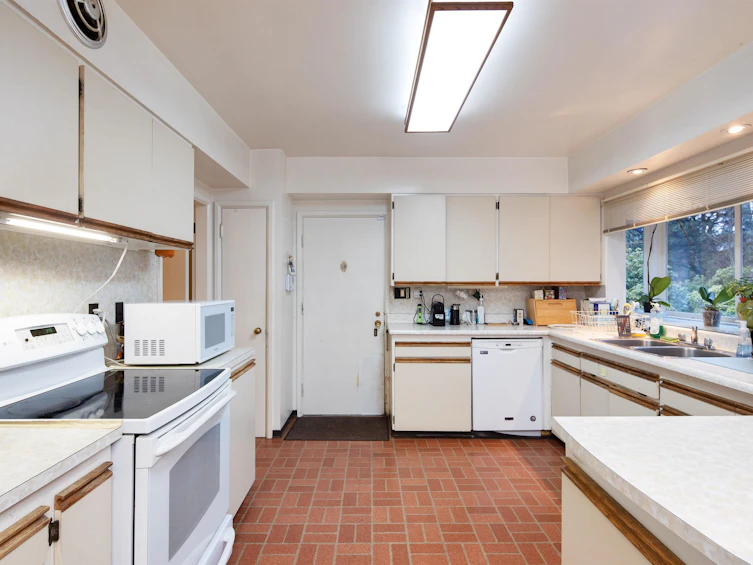 1350 Laurier Avenue, Vancouver, BC, V6H 1Y8 - 5