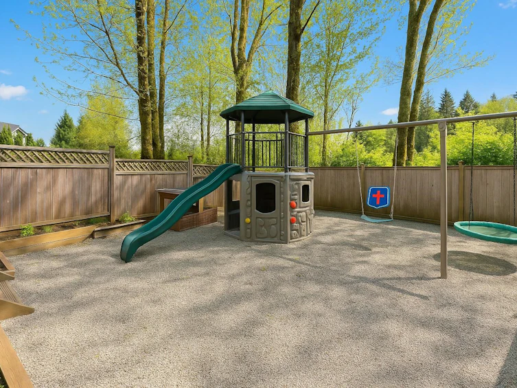 15856 105a Avenue, Surrey, BC, V4N 3J4 - 2