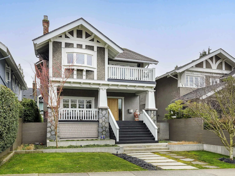 1643 Collingwood Street, Vancouver, BC, V6R 3K1