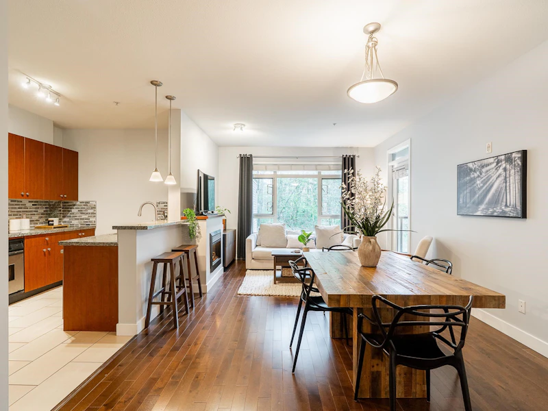 305 - 200 Capilano Road, Port Moody BC V3H 5N1