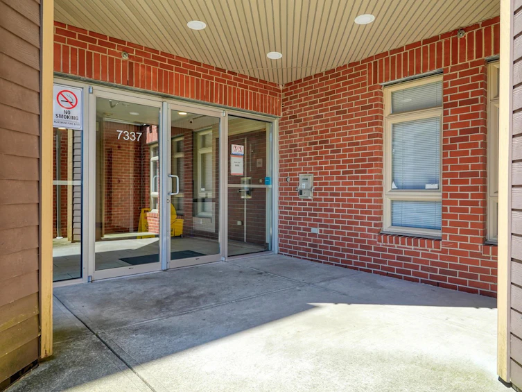 203-7337 Macpherson Avenue, Burnaby, BC, V5J 0A9 - 4