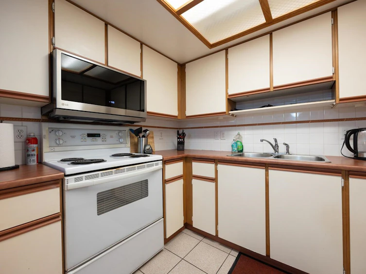 114-812 Milton Street, New Westminster, BC, V3M 1N2 - 9