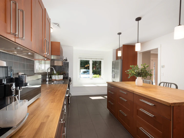4360 Cove Cliff Road, North Vancouver, BC, V7G 1H5 - 7