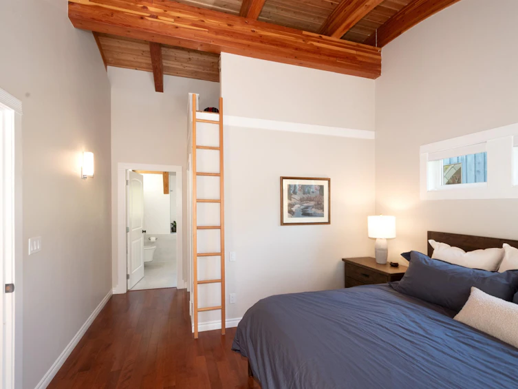 4360 Cove Cliff Road, North Vancouver, BC, V7G 1H5 - 11