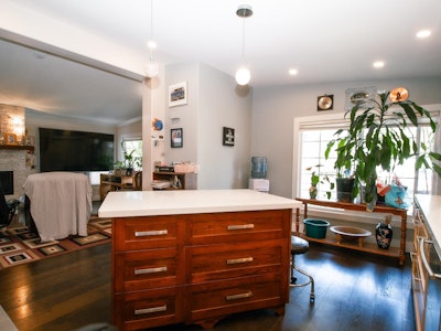 1061 Edgewater Crescent - 4