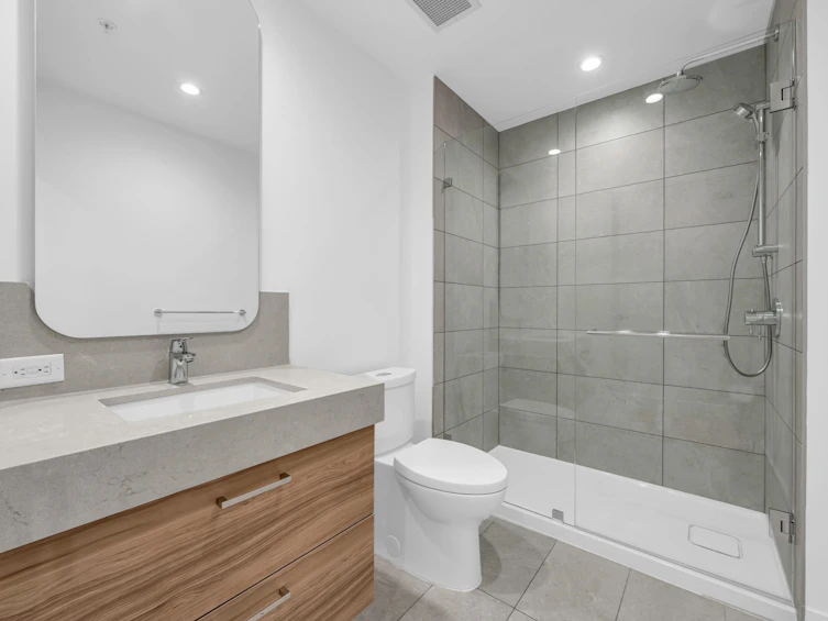 306-2375 Emery Court, North Vancouver, BC, V7J 0E9 - 26