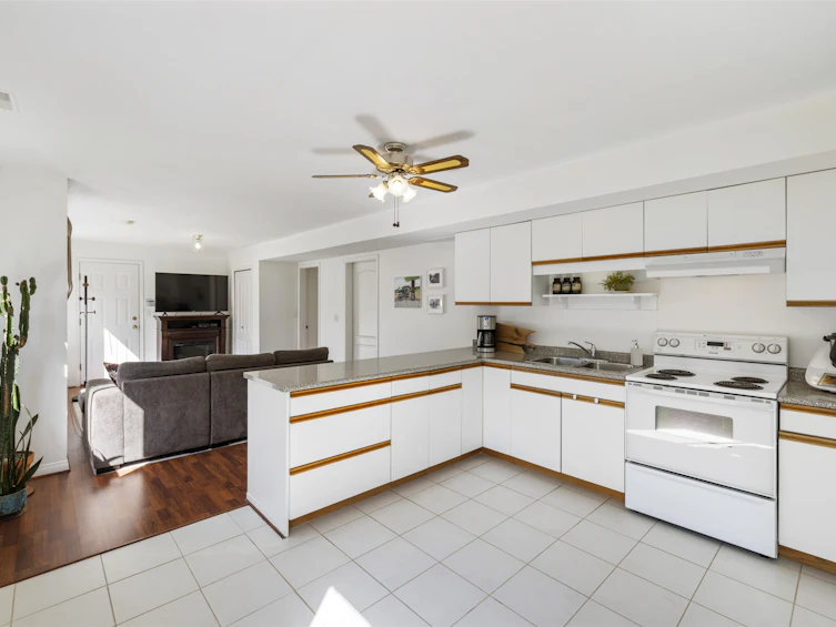 21425 90 Avenue, Langley, BC, V1M 1Z2 - 22