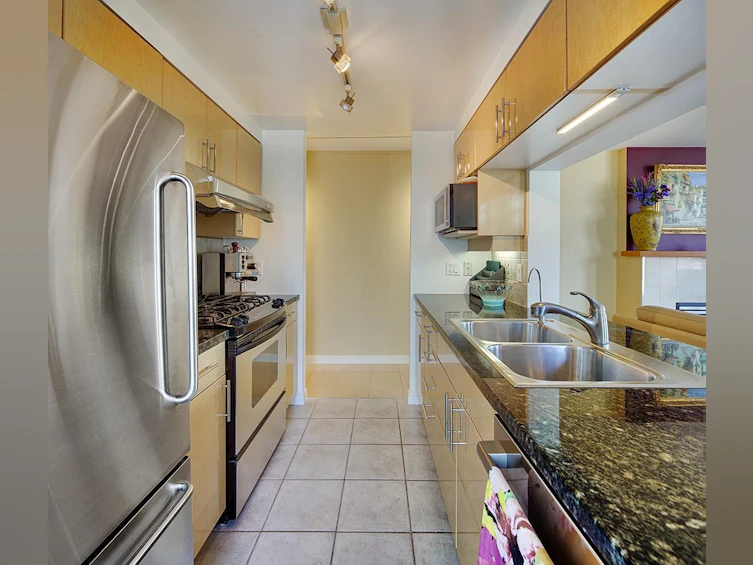 706-1077 Marinaside Crescent, Vancouver, BC, V6Z 2Z5 - 12