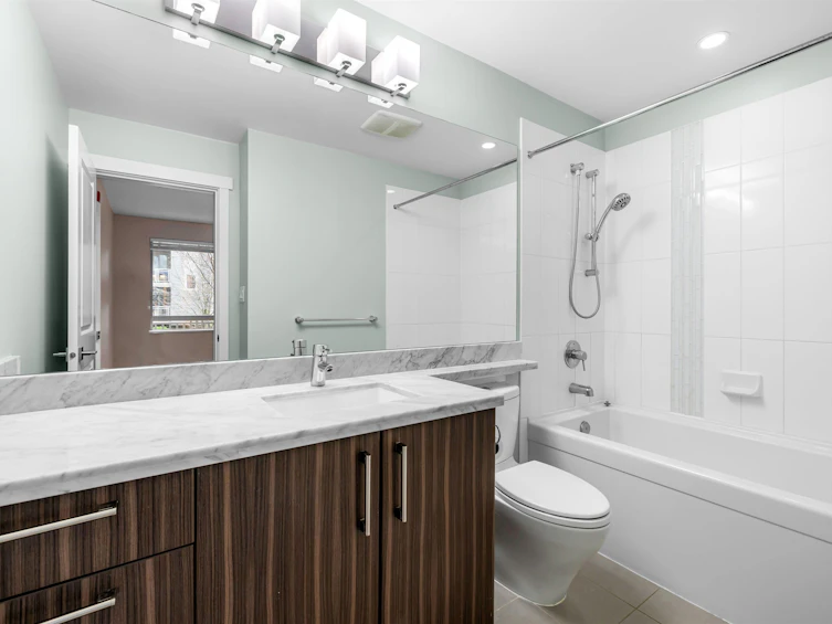 111-139 W 22nd Street, North Vancouver, BC, V7M 0B5 - 13