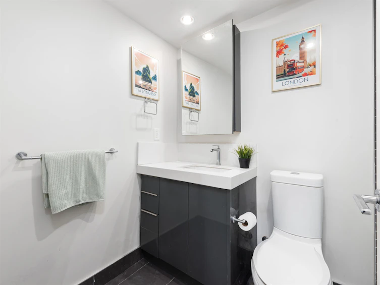 1880 Frances Street, Vancouver, BC, V5L 0C3 - 22