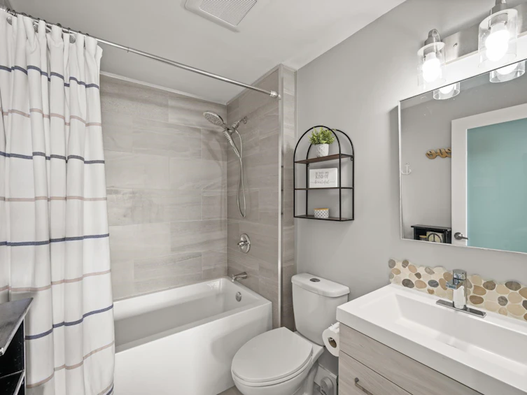203-1120 Tsatsu Shores Drive, Delta, BC, V4M 4G3 - 30