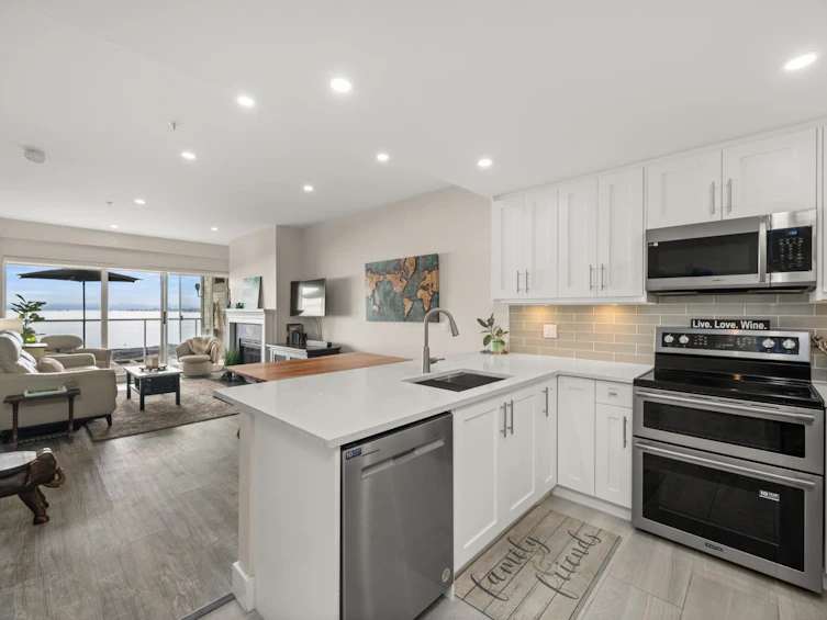 203-1120 Tsatsu Shores Drive, Delta, BC, V4M 4G3 - 21