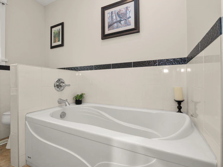 8755 Delwood Drive, Delta, BC, V4C 4A1 - 27