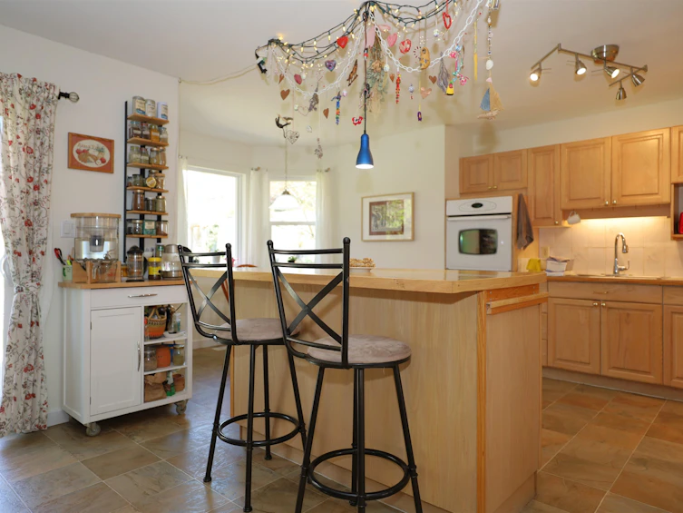 6330 Oracle Road, Sechelt, BC, V0N 3A7 - 11