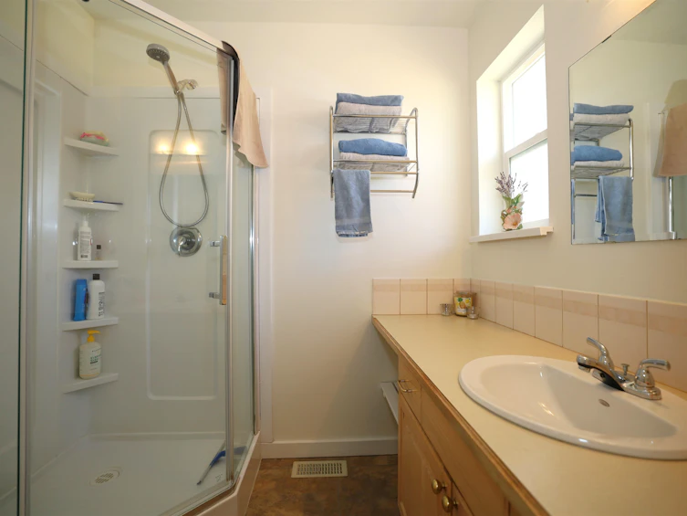 6330 Oracle Road, Sechelt, BC, V0N 3A7 - 25