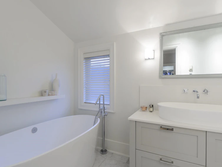 756 W 22nd Avenue, Vancouver, BC, V5Z 1Z7 - 4