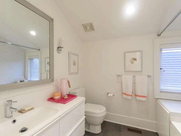 756 W 22nd Avenue, Vancouver, BC, V5Z 1Z7 - 8