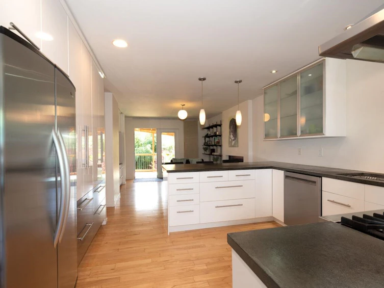 928-930 E 14th Avenue, Vancouver, BC, V5T 2N8 - 6