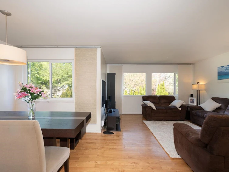 928-930 E 14th Avenue, Vancouver, BC, V5T 2N8 - 3