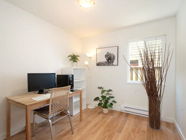 928-930 E 14th Avenue, Vancouver, BC, V5T 2N8 - 28