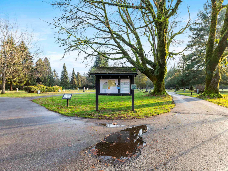 11952 214 Street, Maple Ridge, BC, V2X 8M7 - 2