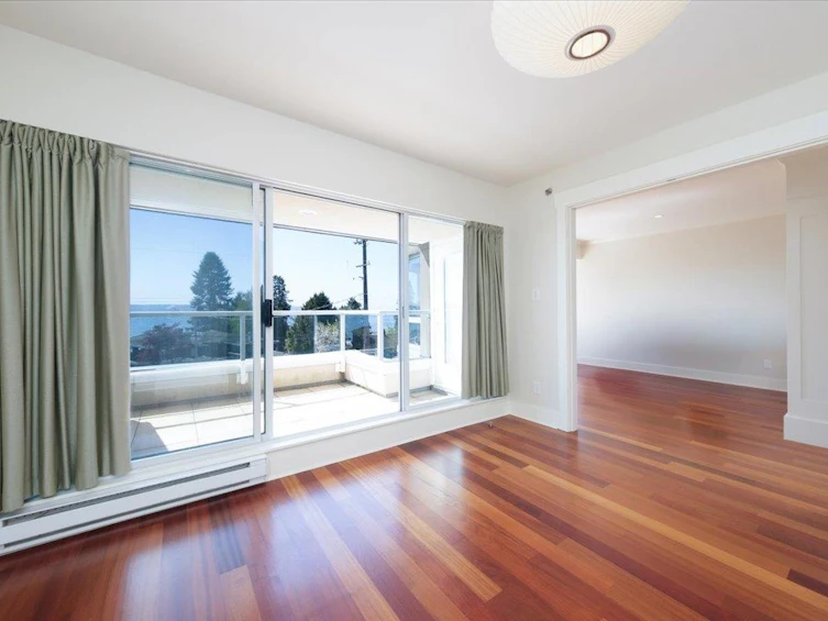 302-2455 Bellevue Avenue, West Vancouver, BC, V7V 1E1 - 12