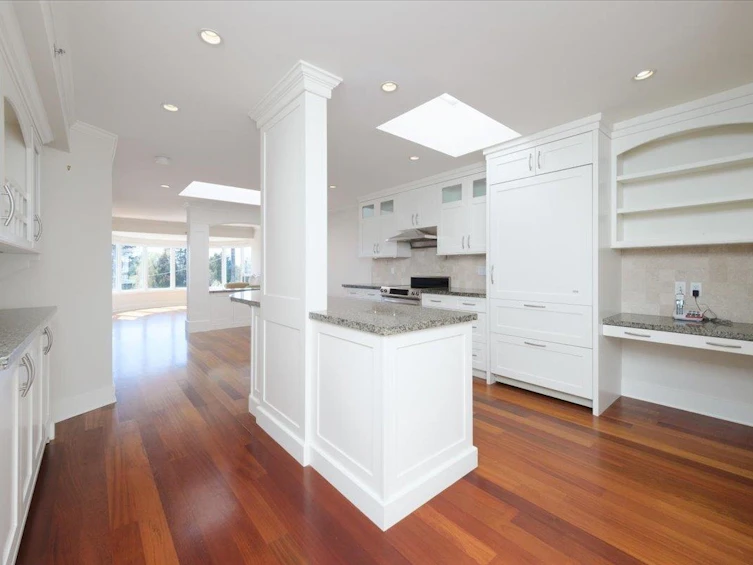 302-2455 Bellevue Avenue, West Vancouver, BC, V7V 1E1 - 4