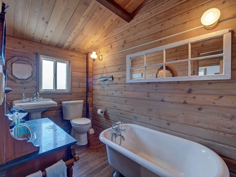 5297 Taylor Crescent, Halfmoon Bay, BC, V7Z 1B5 - 12