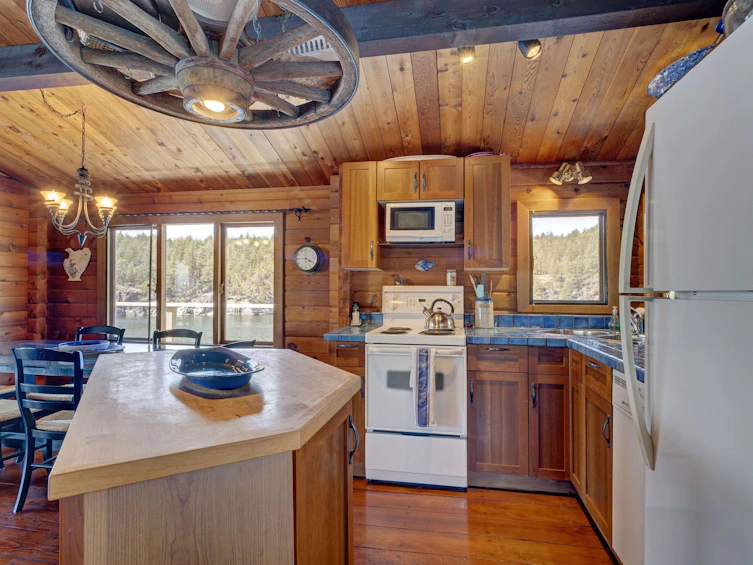5297 Taylor Crescent, Halfmoon Bay, BC, V7Z 1B5 - 7