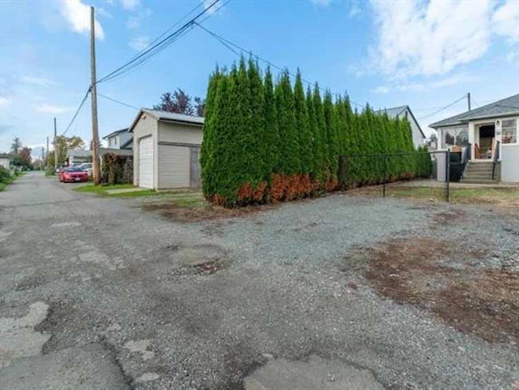 33614 7 Avenue, Mission, BC, V2V 2G1 - 17