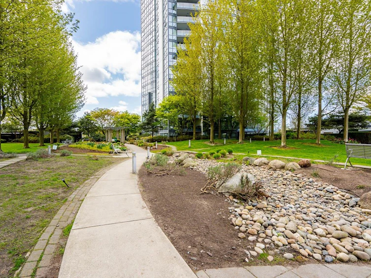 902-2225 Holdom Avenue, Burnaby, BC, V5B 0A1 - 33