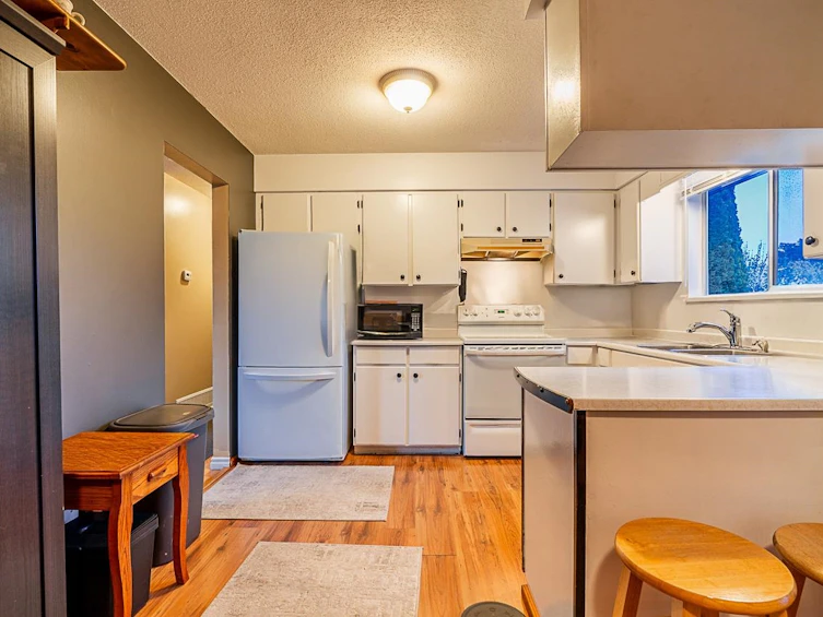 26924 28a Avenue, Langley, BC, V4W 3A1 - 3