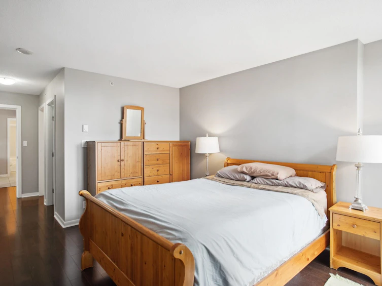 906-2225 Holdom Avenue, Burnaby, BC, V5B 0A1 - 14