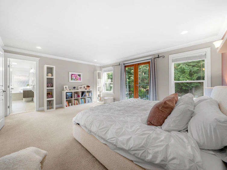 3722 Emerald Drive, North Vancouver, BC, V7R 3B8 - 23