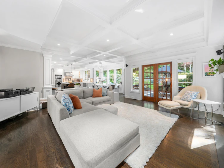 3722 Emerald Drive, North Vancouver, BC, V7R 3B8 - 6