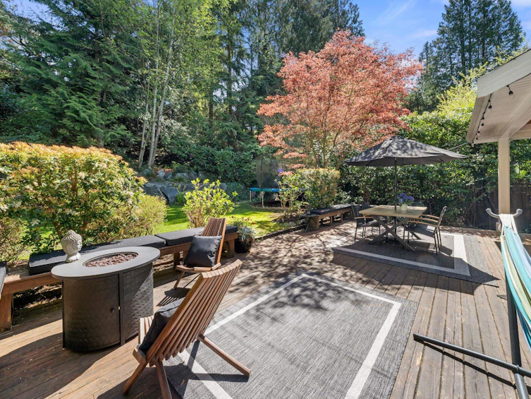 3722 Emerald Drive, North Vancouver, BC, V7R 3B8 - 17