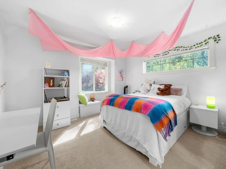3722 Emerald Drive, North Vancouver, BC, V7R 3B8 - 26