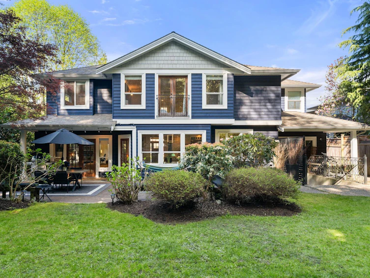 3722 Emerald Drive, North Vancouver, BC, V7R 3B8 - 36