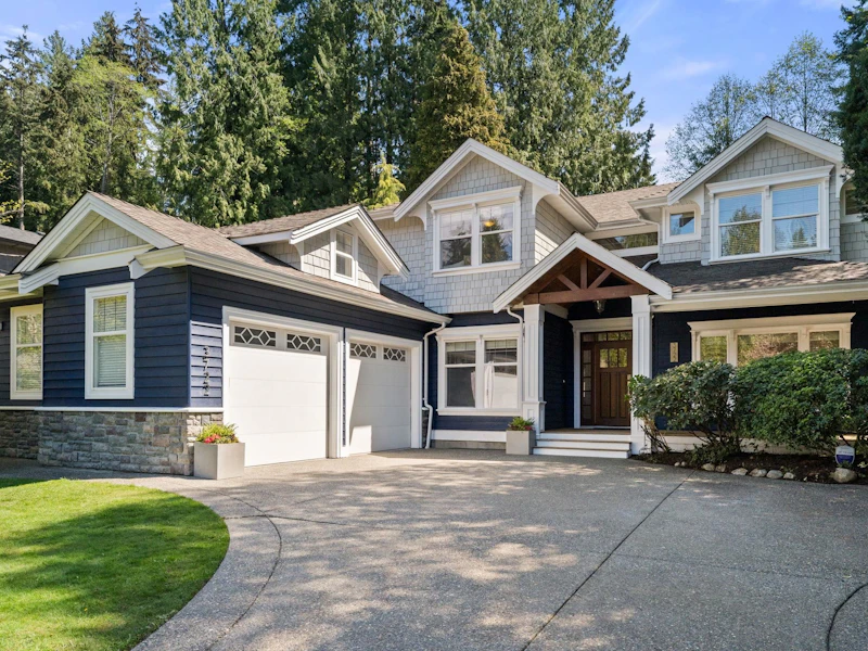 3722 Emerald Drive, North Vancouver BC V7R 3B8