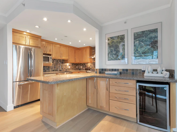 2103-1050 Burrard Street, Vancouver, BC, V6Z 2S3 - 17