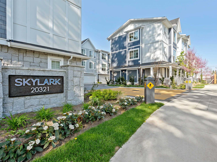 25-20321 80 Avenue, Langley, BC, V2Y 3S3 - 2