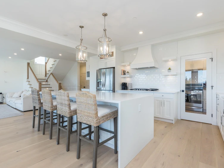 33990 Parr Avenue, Mission, BC, V2V 6B2 - 4