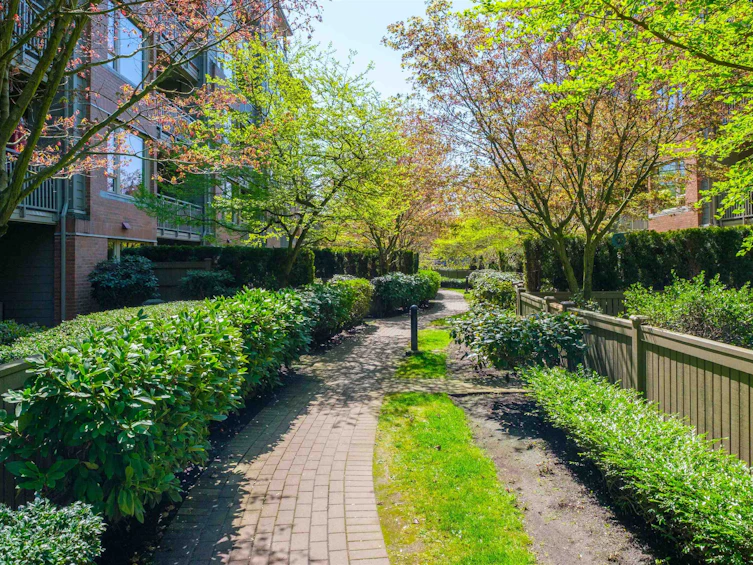 G07-119 W 22nd Street, North Vancouver, BC, V7M 0B4 - 32