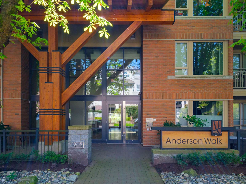G07 - 119 W 22nd Street, North Vancouver BC