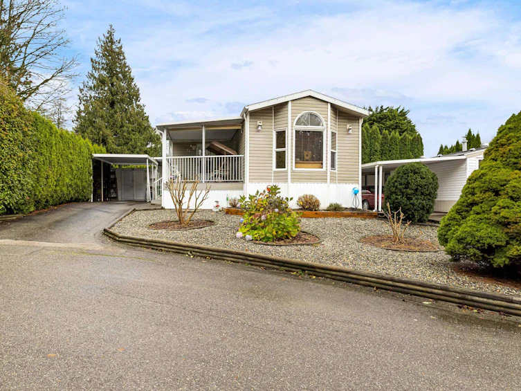 33-2035 Martens Street, Abbotsford, BC, V2T 6M4