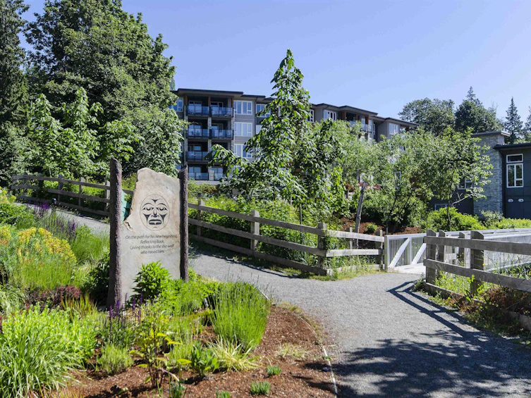 305-3911 Cates Landing Way, North Vancouver, BC, V7G 0A6 - 32