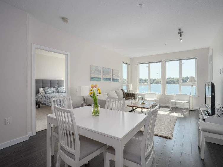 305-3911 Cates Landing Way, North Vancouver, BC, V7G 0A6 - 9