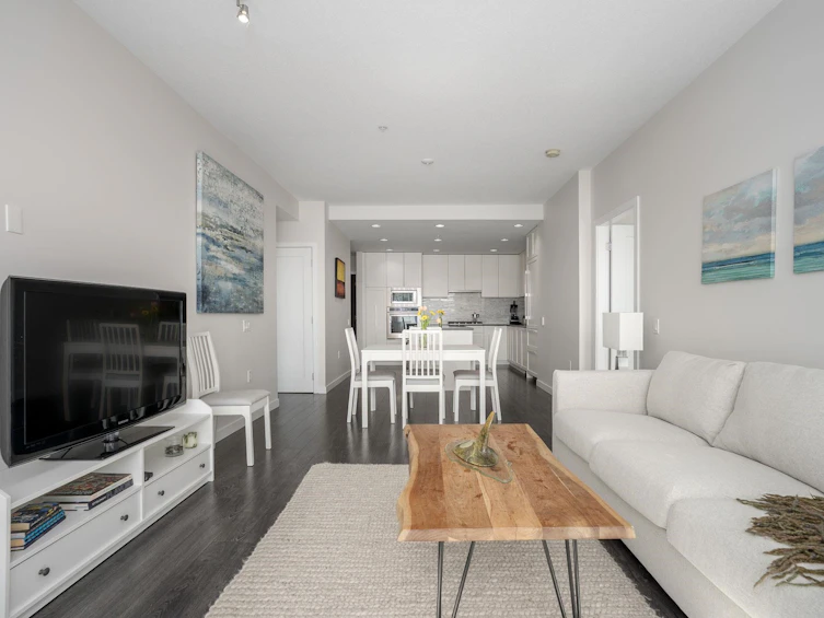 305-3911 Cates Landing Way, North Vancouver, BC, V7G 0A6 - 8