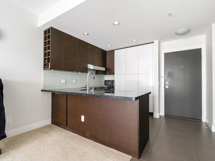 301-3478 Wesbrook Mall, Vancouver, BC, V6S 0B6 - 4